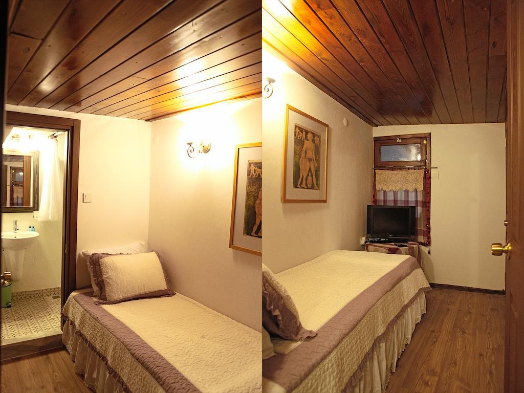 Marjolaine Hotel Ayvalik Room photo