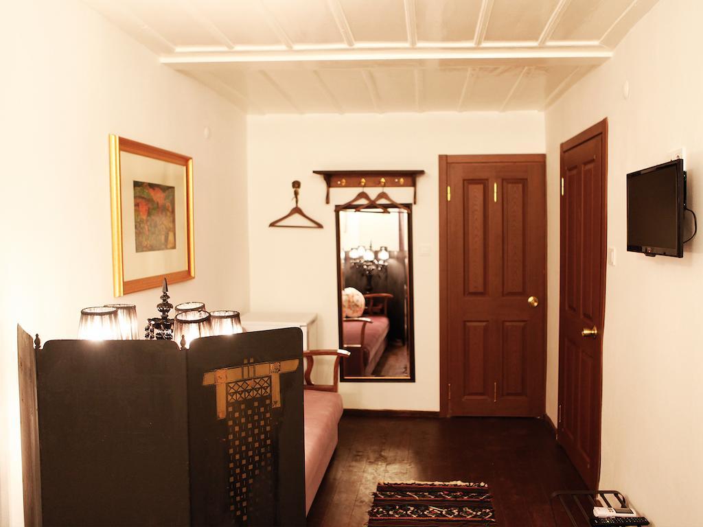 Marjolaine Hotel Ayvalik Exterior photo