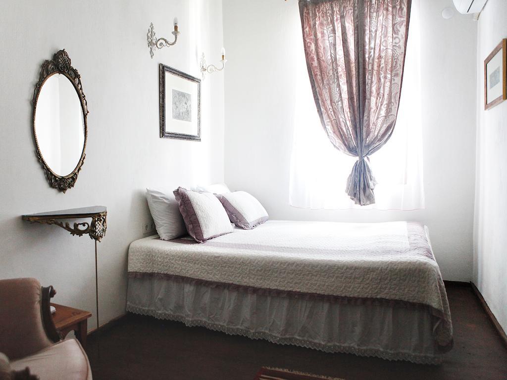 Marjolaine Hotel Ayvalik Room photo